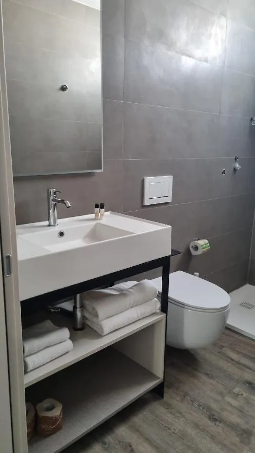 Suite Apartments تّشيرفييا